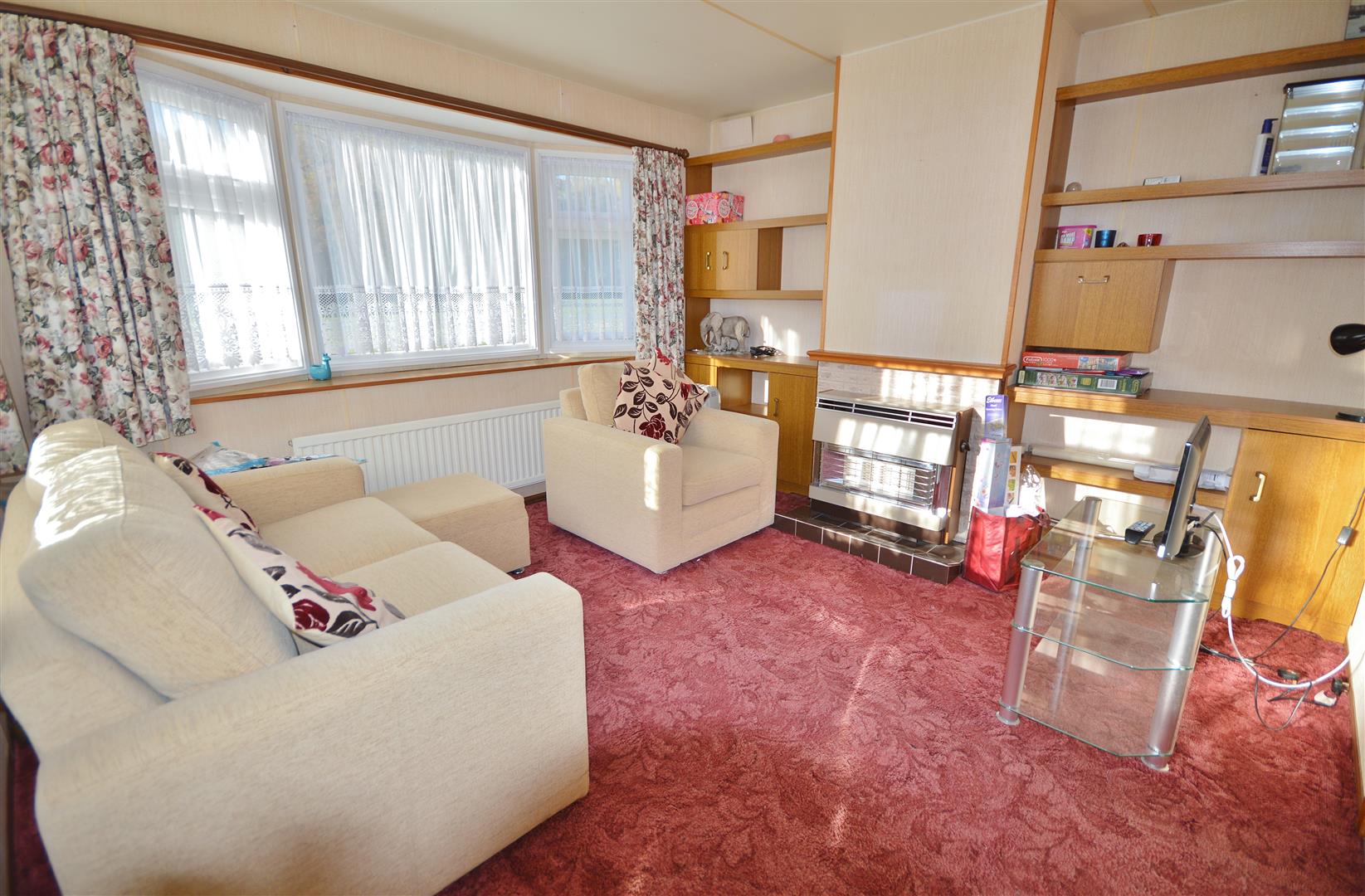 St. Osyth Road, Little Clacton Sheen's